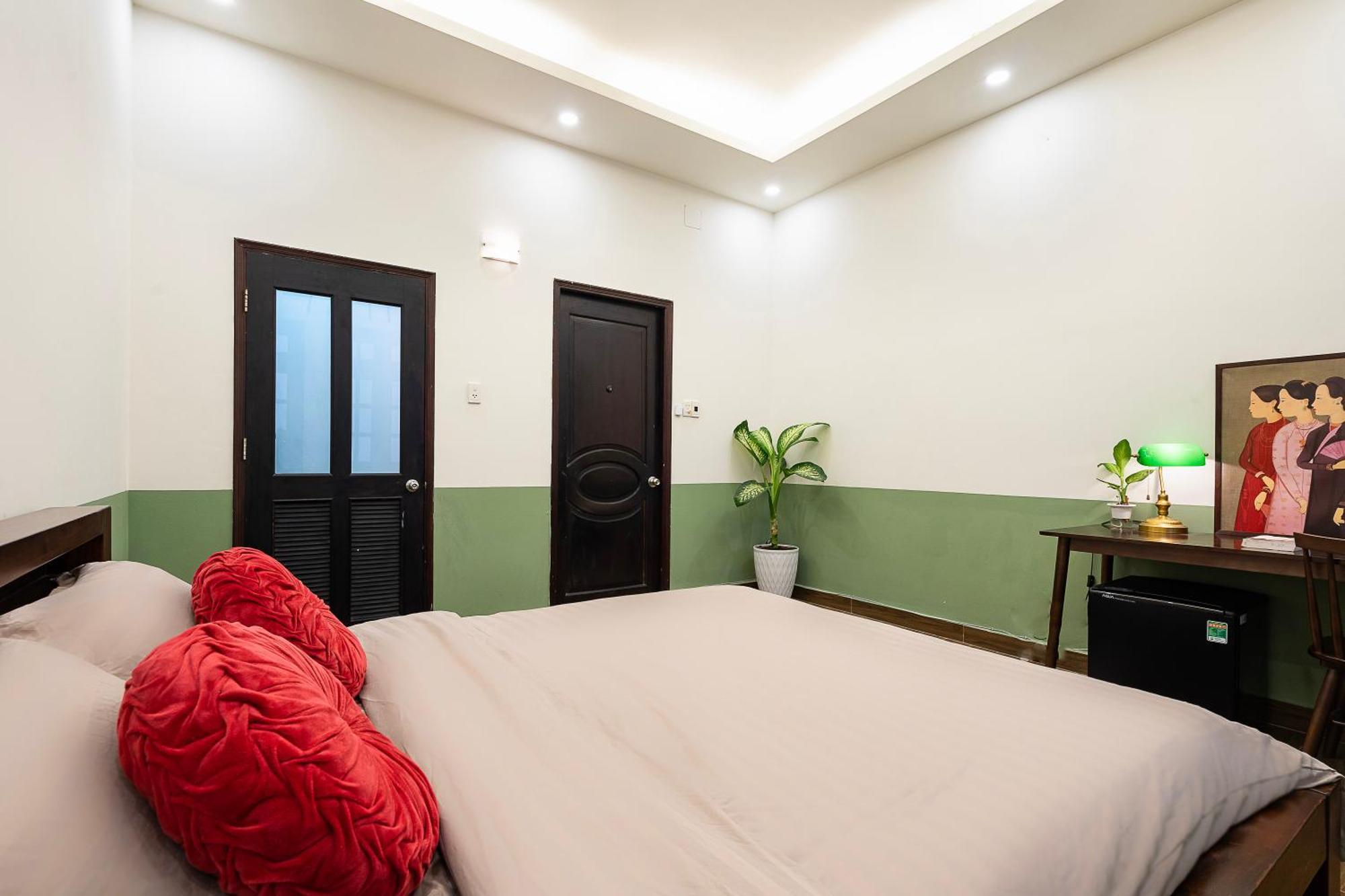 A Little Saigon Hotel - Bui Vien Walking Street Ho-Chi-Minh-Stadt Exterior foto