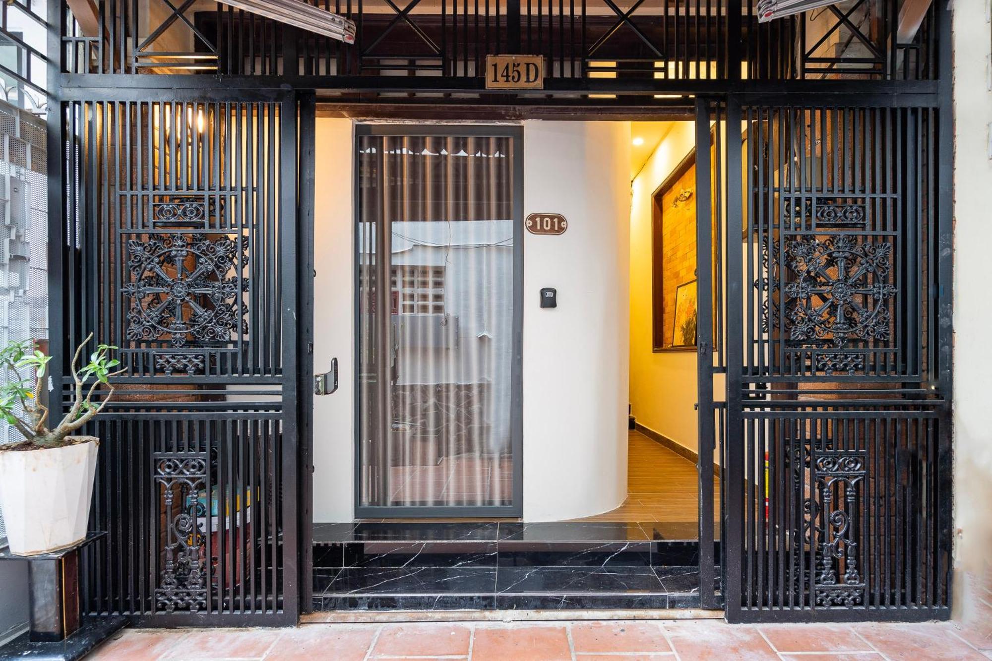 A Little Saigon Hotel - Bui Vien Walking Street Ho-Chi-Minh-Stadt Exterior foto